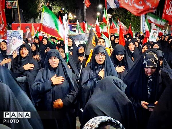 تداوم شور حضور مردم کاشمر در صد و پنجاه‌وششمین شب اجتماعات شبانه