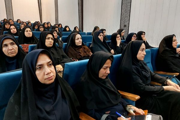 جلسه عمومی مدیران مدارس منطقه کهریزک 