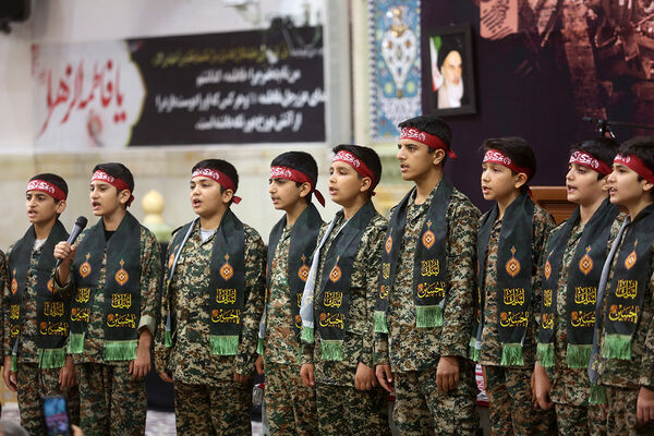 مراسم یادبود کودکان و زنان شهید بمباران هوایی روضه فاطمیه قم