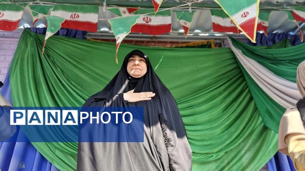 مراسم بزرگداشت شهادت حضرت زینب (س) در مدرسه حافظ