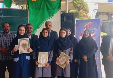 آیین نمادین زنگ جوانه ها در دبیرستان فرزانگان شهرستان گرمسار