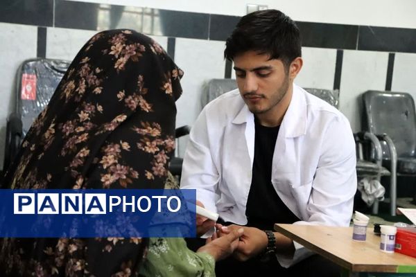 خدمات جهادی پزشکی و فرهنگی در روستای آرمودآقاجی