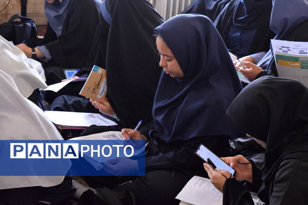 برگزاری آزمون لیگ جت در آموزش و پرورش منطقه 14 تهران