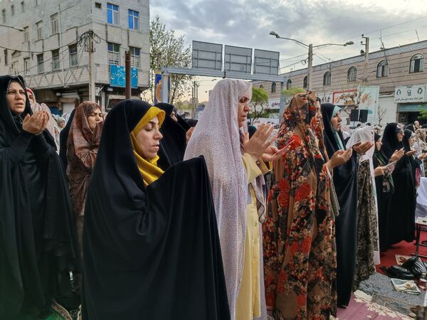 نماز عید فطر در مصلی شهرستان قدس