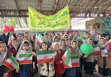 ۲۲بهمن؛ تجدید میثاق دوباره دانش آموزان آموزشگاه زکیه مروست