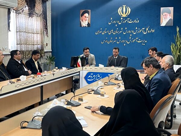 آیین معارفه سرپرست معاونت توسعه مدیریت و پشتیبانی آموزش‌وپرورش شهرستان قدس