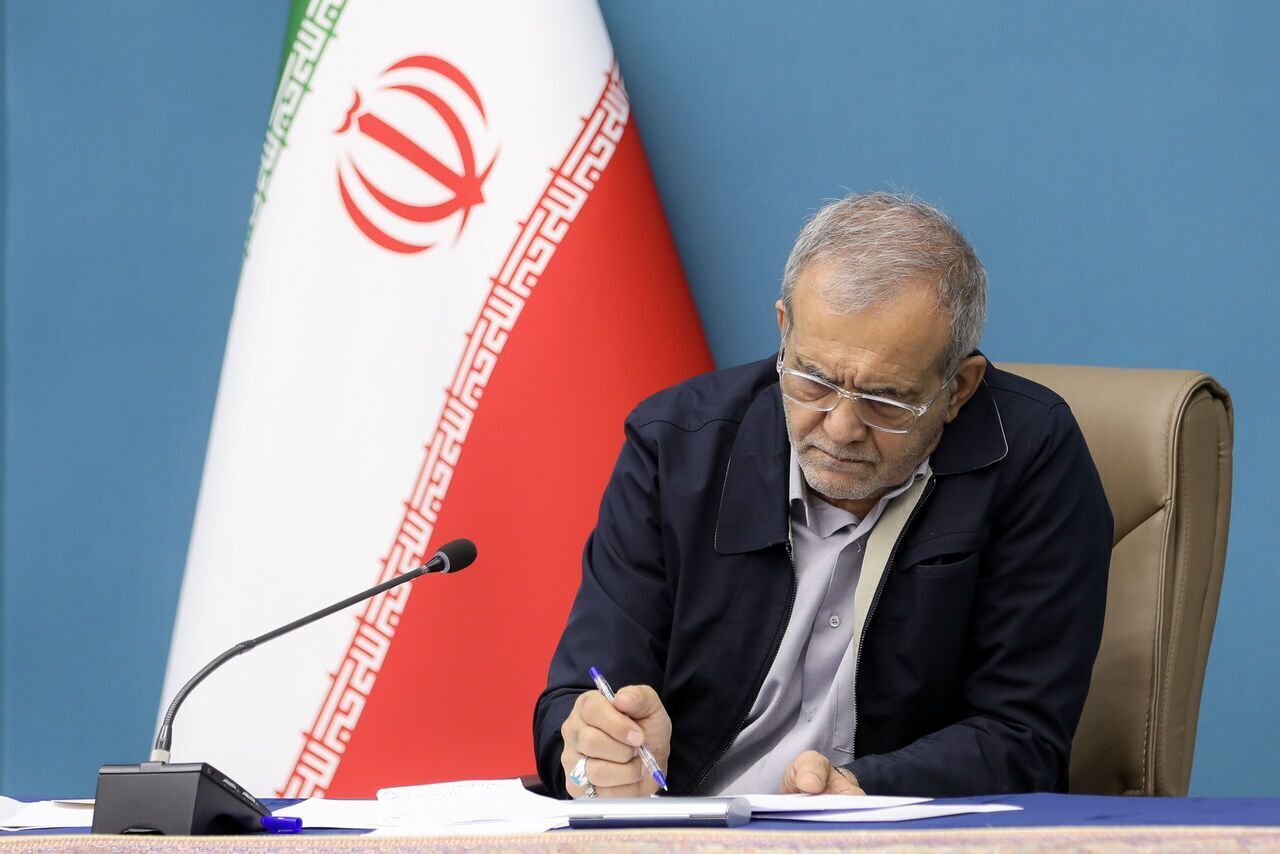 پزشکیان: با تداوم جنایت‌گری اسرائیل، منطقه روی صلح و آرامش را نخواهد دید
