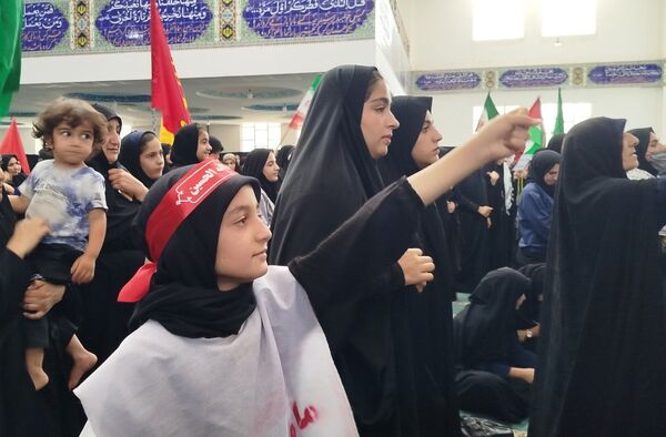 اجتماع بزرگ زینبیون در لردگان 