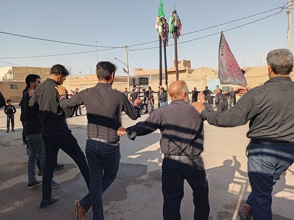 آیین سنتی"حسن - حسین"در روز اربعین حسینی در خلیل آباد