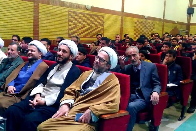 اجلاسیه سراسری نماز دانش‌آموزی شهرستان ملایر