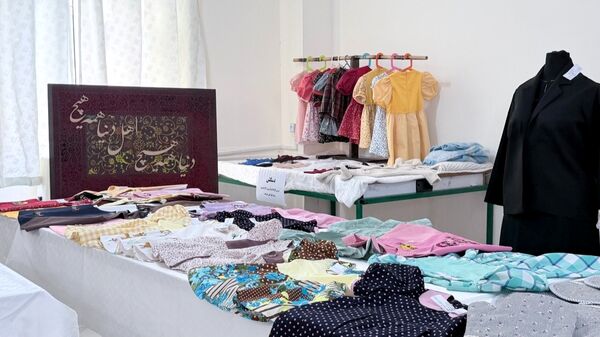 افتتاح نمایشگاه دست‌سازه‌های دانش‌آموزی در هنرستان صدیقه طاهره(س)