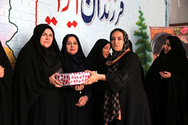 جشنواره مادر و دختری در دبستان زینبیه تبریز
