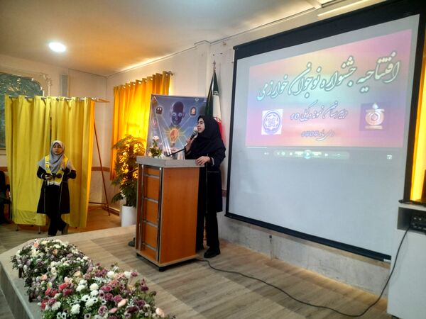افتتاحیه جشنواره نوجوان خوارزمی در دبیرستان نمونه وکیلی۱۰ 