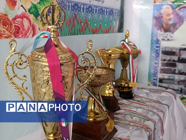 نمایشگاه اسوه شهرستان بن 