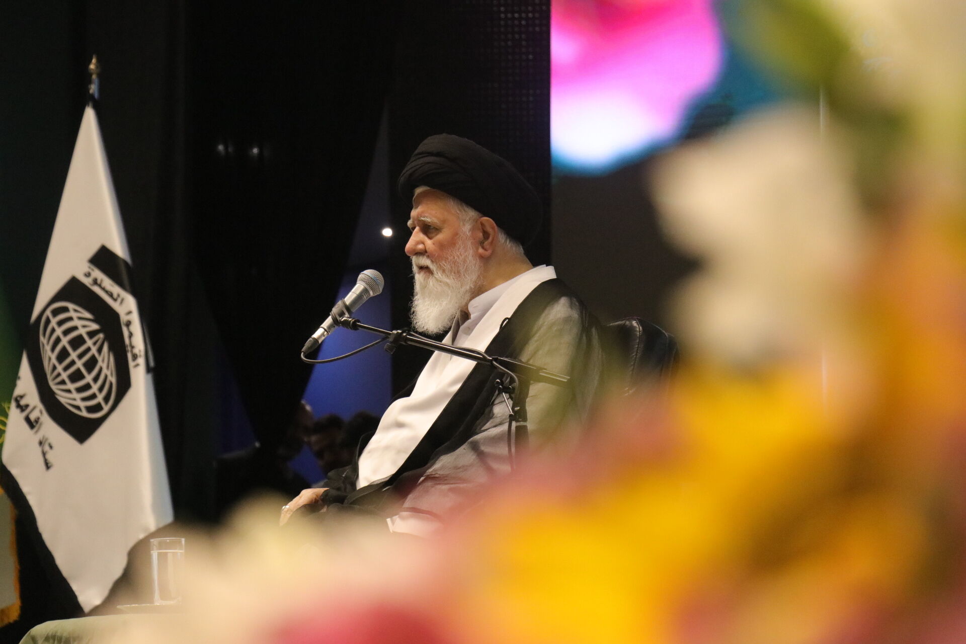 سی و سومین اجلاس سراسری نماز در حرم مطهر رضوی -۲