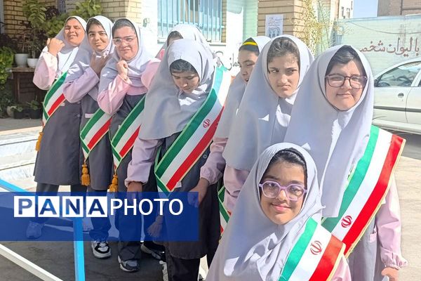 شور و نشاط پارالمپیکی در قاب مدرسه استثنایی نور ۲ وحیدیه