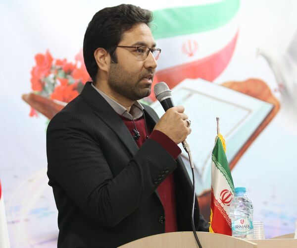 نشست صمیمی هم‌افزایی مربیان قرآنی استان خراسان رضوی