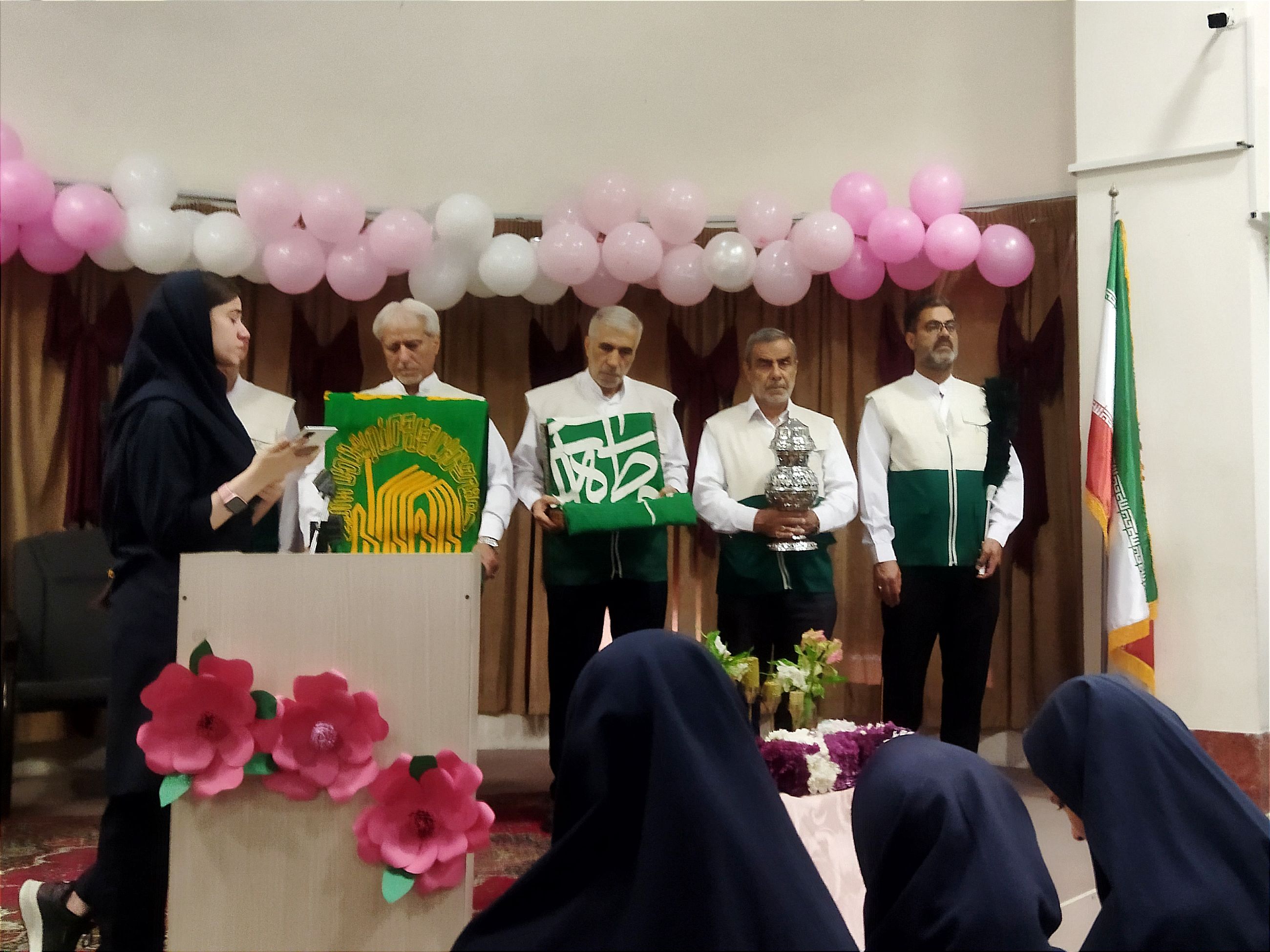 عطر رضوی در جشن روز دختر دبیرستان طوبی پیچید