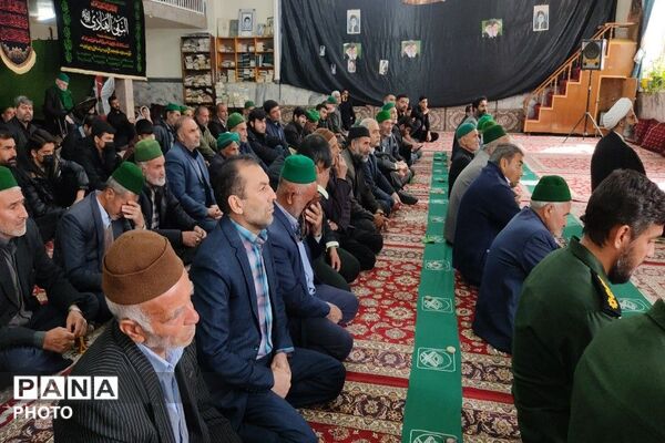 اقامه نماز جمعه در آخرین هفته  ماه مبارک رمضان در شهر بار نیشابور