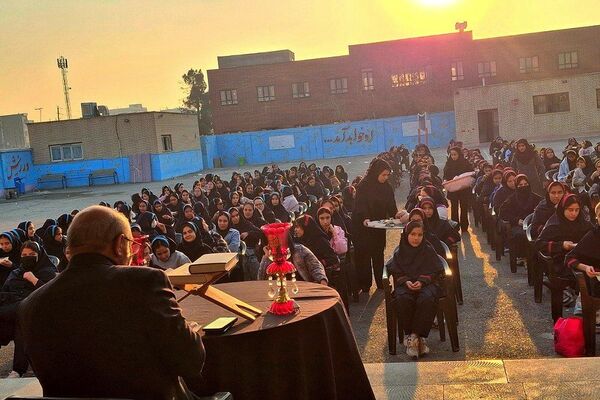 سوگواره فاطمی در دبیرستان بنت الهدی اسلامشهر 