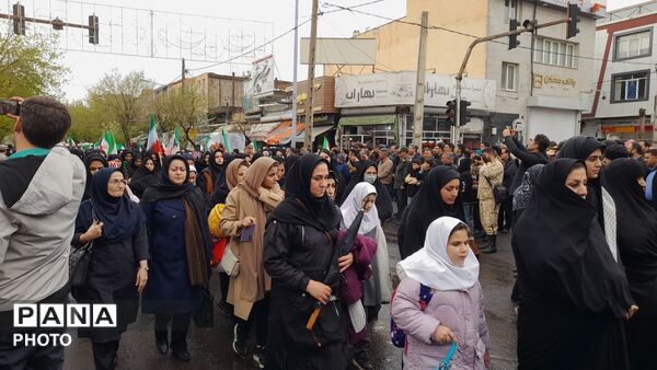 رژه دختران جان فدا در سراب 