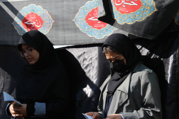 توزیع آش نذری ایام فاطمیه در دبیرستان سردار شهید قاسم سلیمانی
