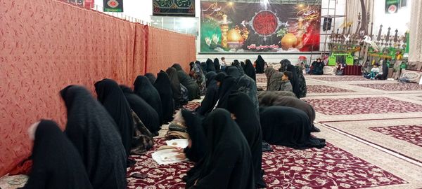 نماز جماعت در شب میلاد حضرت علی(ع) در خلیل آباد