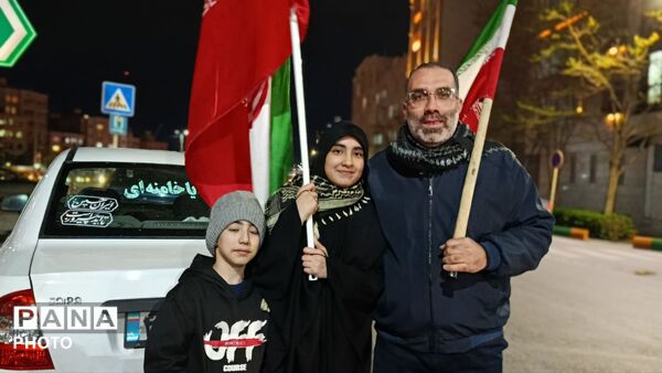 از کودک تا پیر، حضور هر ایرانی در دفاع از آرمان‌ها