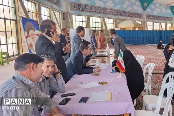 میز خدمت آموزش و پرورش خراسان شمالی در نماز جمعه؛ پاسخگویی مستقیم به مطالبات مردم