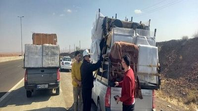 برخورد پلیس راه با تردد حمل بار نامتعارف توسط وانت بارها در تهران