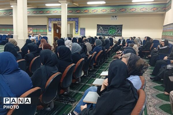 جلسه مشاوره خانواده ویژه اولیاء در هنرستان مجتمع فنی تهران بهارستان دو