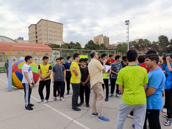 دورهمی آرمانی در  پایگاه‌های تابستانی