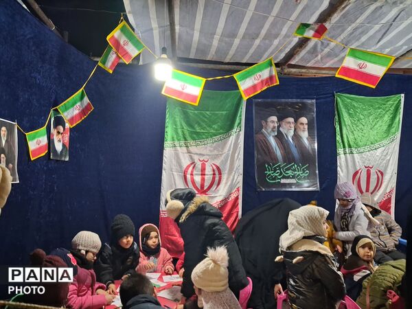  خدمات رسانی موکب ها در بلوار فضل نیشابور