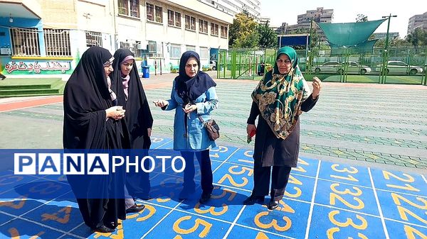 افتتاح پروژه‌های نوآورانه در مدرسه شهید معلم به‌مناسبت روز جهانی کودک