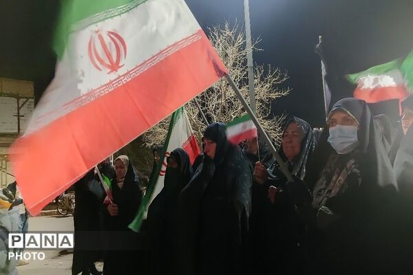 مردم شهر بار سلیبریتی های خیابان ها شدند