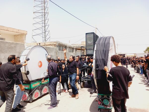 برگزاری تاسوعا حسینی در روستای بزنجرد