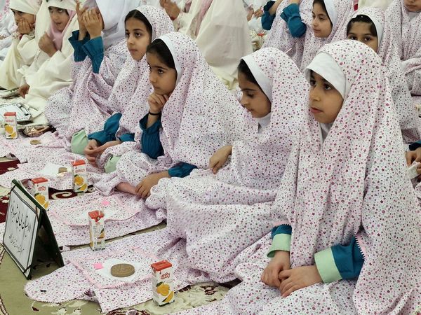 جشن تکلیف دختران در گلوگاه 