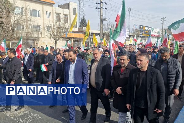 ۲۲ بهمن در فشافویه؛ تجلی شور انقلابی در میان نسل آینده‌ساز