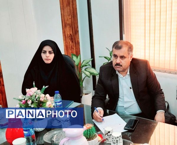 جلسه استانی دومین دوره مسابقه ملی دانش‌آموزان حافظ خوان ایران در بوشهر