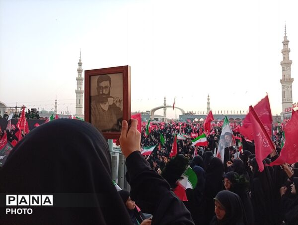 تشییع تاریخی پیکر رهبر شهید از جمکران تا حرم کریمه اهل بیت (س)