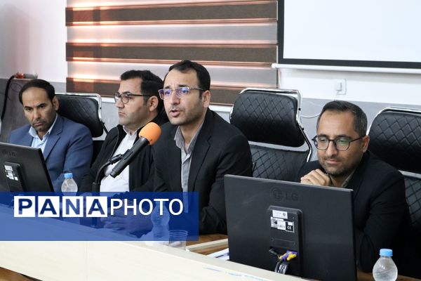 گردهمایی تخصصی مدیران مدارس ابتدایی شهرستان راز و جرگلان با معاون آموزش ابتدایی اداره‌کل استان و روسای ادارات