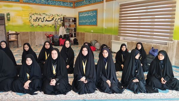 اعزام دانش‌آموزان پیشتاز البرزی به همایش ملی روز دانش‌آموز در اردگاه باهنر تهران