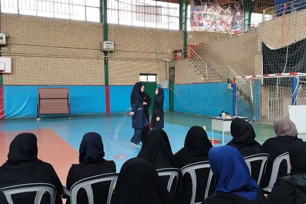 کارگاه آموزشی توانمندسازی دبیران و آموزگاران در درس تربیت بدنی