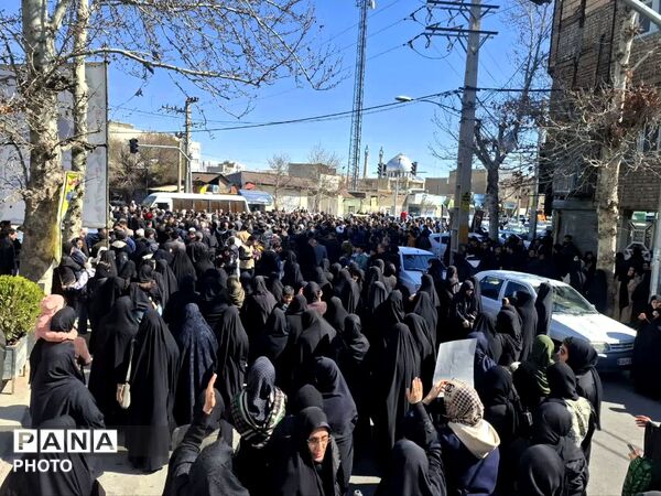 وداع مردم نظرآباد با شهید مهدی عبدالله‌نژاد