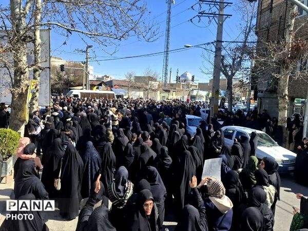وداع مردم نظرآباد با شهید مهدی عبدالله‌نژاد
