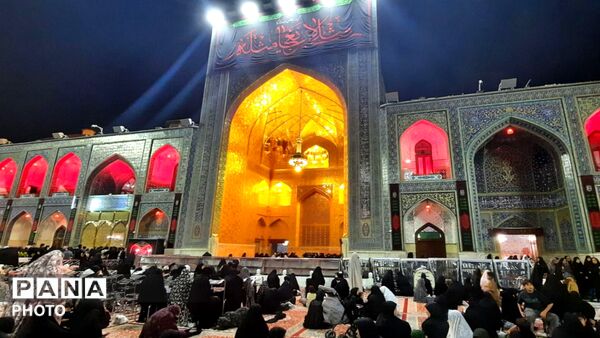 زیارتی دلچسب در حرم امام مهربانی ها با عطر شهدای میناب