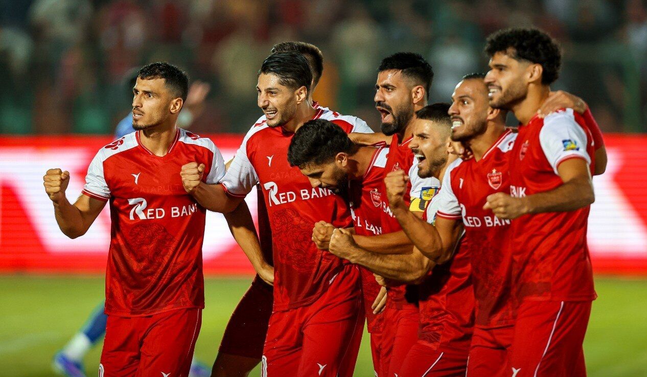 شکستن قفل دروازه استقلال نیاز به بازی منطقی و شش‌دانگ دارد/ پرسپولیس در پست‌های دفاع و هافبک ضعف دارد