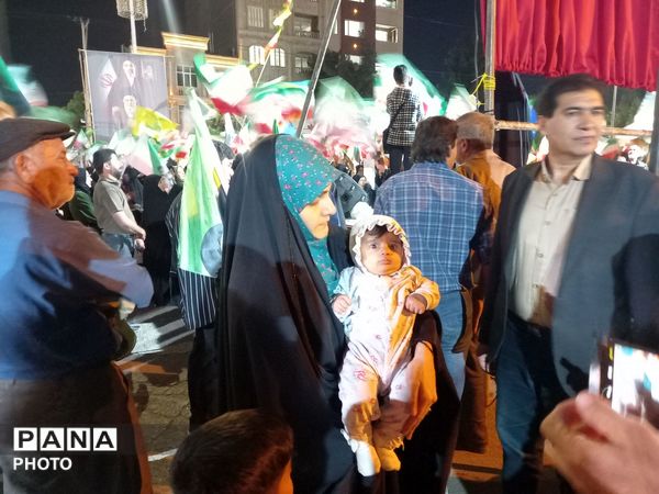  این است قدرت مردم وطن پرست ایران 