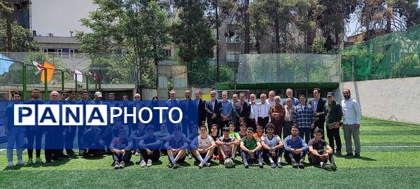 زمین چمن فرصتی برای سلامت دانش‌آموزان