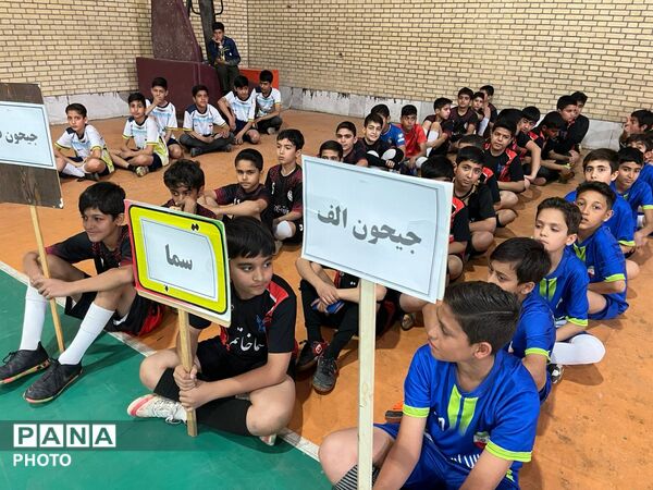 افتتاحیه مسابقات فوتسال جام اقتدار در خاتم 